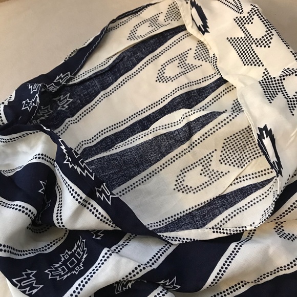 Simi Accessories Corp Beach Top NWT - Picture 6 of 8